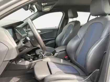 Photo 8 BMW Serie 1 Gén. III (F40) Ph2 M Sport 5