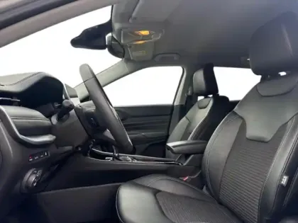 Photo 7 Jeep Compass  1.3 Turbo T4 190ch PHEV 4xe Limited AT6 eAWD