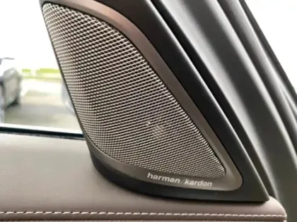 Photo 12 BMW Serie 7 Série 7 740iA 326ch Exclusive