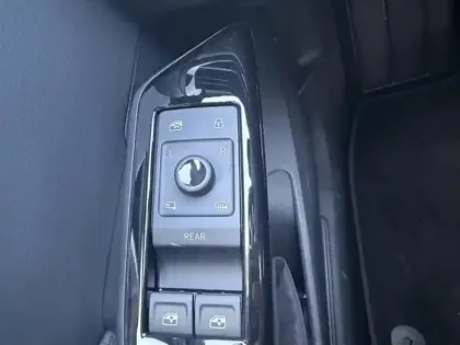 Photo 7 Volkswagen Id.3 Gén. I Ph2 NG Life Max 5