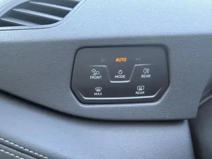 Photo 6 Volkswagen Id.3 Gén. I Ph2 NG Life Max 5