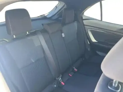 Photo 8 Toyota Yaris Gén. I Ph1 NG Design 5