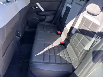 Photo 9 Citroën C4 Gén. III Ph2 MAX 5