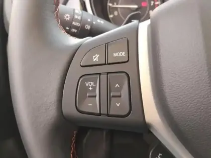 Photo 13 Suzuki Vitara Gén. II Ph3 Xplore 5