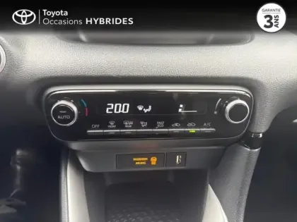 Photo 8 Toyota Yaris  116h Dynamic 5p MY22
