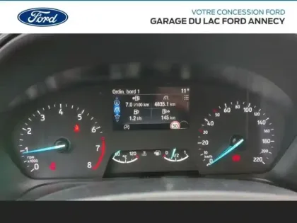 Photo 14 Ford Fiesta Gén. V Ph2 Titanium Business 5