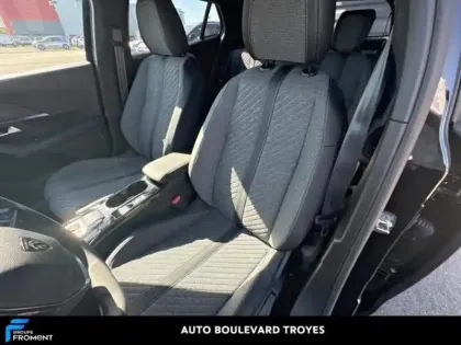 Photo 10 Peugeot 2008 Gén. II Ph2 Allure 5