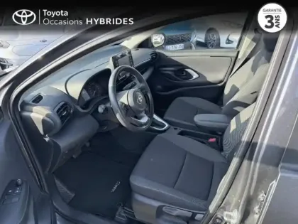 Photo 10 Toyota Yaris Gén. IV Ph1 Dynamic 5