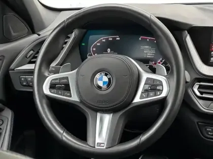 Photo 14 BMW Serie 1 Gén. III (F40) Ph2 M Sport 5