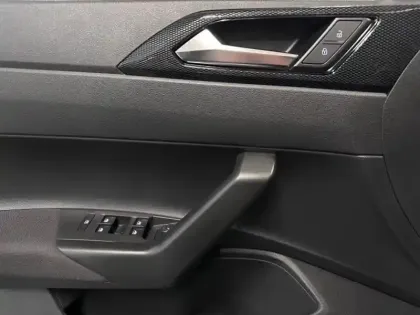 Photo 12 Volkswagen Polo Gén. VI Ph2 Evo VW Edition 5