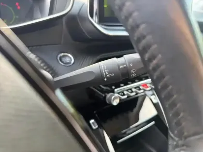 Photo 17 Peugeot 208 Gén. II Ph1 Allure 5