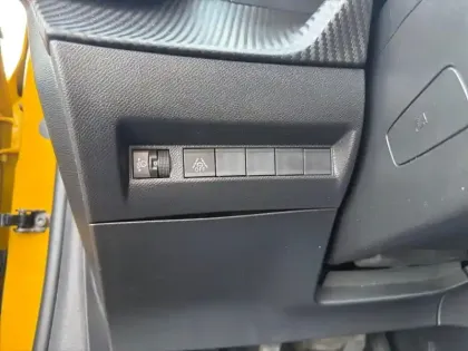 Photo 27 Peugeot 208 Gén. II Ph1 Allure 5