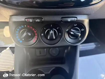 Photo 14 Opel Corsa  1.4 90 ch Design 120 ans