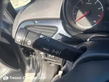 Photo 26 Opel Corsa  1.4 90 ch Design 120 ans