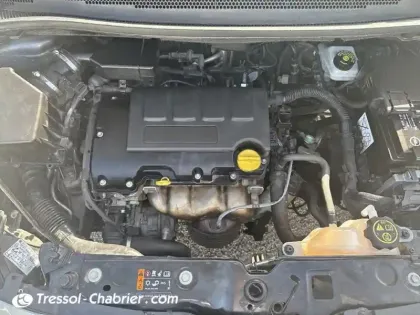 Photo 28 Opel Corsa  1.4 90 ch Design 120 ans