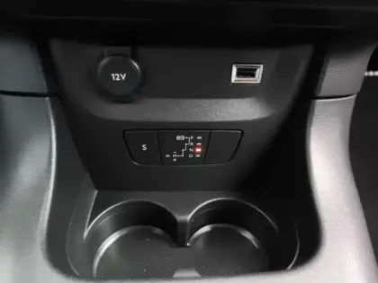 Photo 12 Citroën C3  PureTech 110 EAT6 Elle