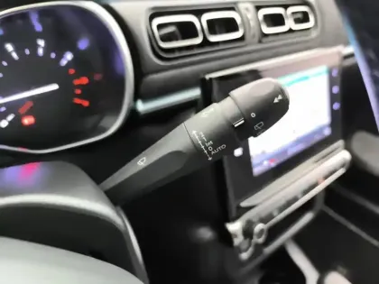 Photo 17 Citroën C3  PureTech 110 EAT6 Elle