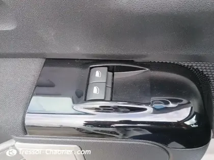 Photo 19 Citroën C3 Gén. III Ph2 Shine 5