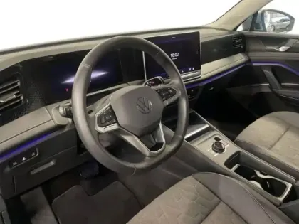 Photo 8 Volkswagen Tiguan 2.0 TDI 150ch DSG7 VW Edition
