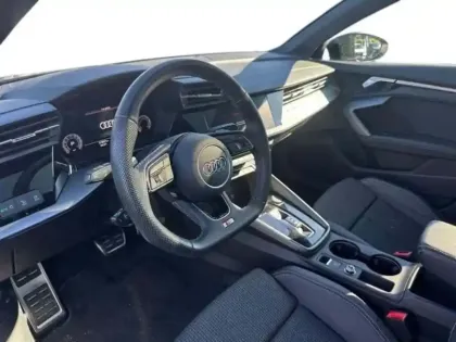 Photo 8 Audi A3 Gén. IV Ph1 S line 5