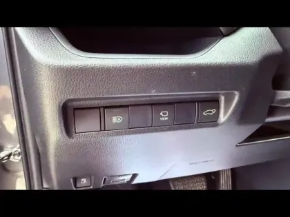 Photo 9 Toyota Rav4 Gén. V Ph1 Collection 5