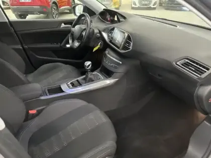 Photo 11 Peugeot 308 Gén. II Ph1 Evo Allure 5