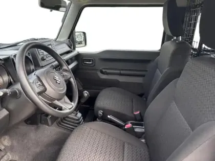 Photo 6 Suzuki Jimny  1.5 VVT Privilège