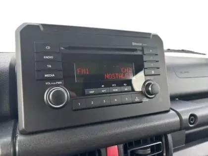 Photo 11 Suzuki Jimny  1.5 VVT Privilège