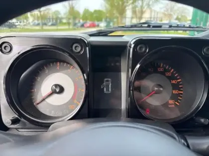 Photo 10 Suzuki Jimny  1.5 VVT Privilège