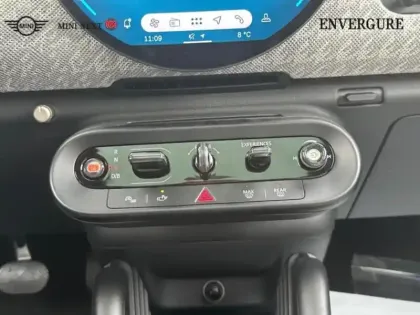 Photo 14 Mini Cooper Gén. IV (/F66/J01) Ph1 Favoured 3