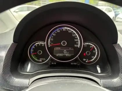 Photo 11 Volkswagen Up Gén. II Ph1 NG e-! 5