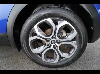 Photo 10 Renault Captur  1.6 E-Tech hybride 145ch Techno Fast Track