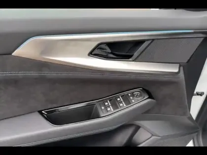 Photo 10 Renault Austral  1.2 E-Tech full hybrid 200ch esprit Alpine - 25