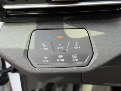 Photo 11 Volkswagen Id.4 Gén. I Ph1 NG2 Life Max 5