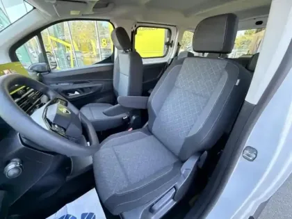 Photo 10 Opel Combo  Life Taille M - Electric 136ch - 54 kWh Elegance