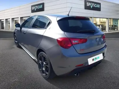 Photo 5 Alfa Romeo Giulietta  1.4 TB MultiAir 150ch Imola Stop&Start