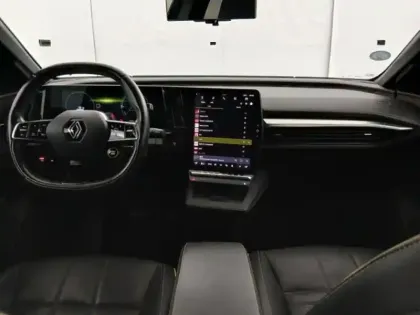 Photo 5 Renault Megane Gén. V (BCB) Ph1 Iconic 5