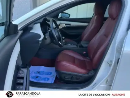 Photo 8 Mazda Mazda3 Mazda 3 2.0 SKYACTIV-X M-Hybrid 180ch 100ème Anniversaire Evap