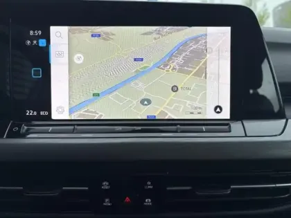 Photo 13 Volkswagen Golf Gén. VIII Ph1 Style 5