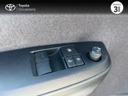 Photo 13 Toyota Yaris Gén. IV Ph1 Dynamic Business 5