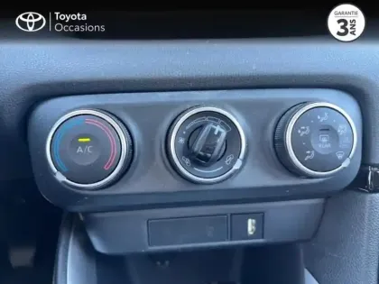 Photo 14 Toyota Yaris Gén. IV Ph1 Dynamic Business 5