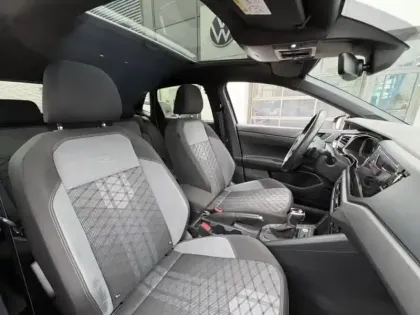 Photo 10 Volkswagen Polo Gén. VI Ph2 R-Line 5