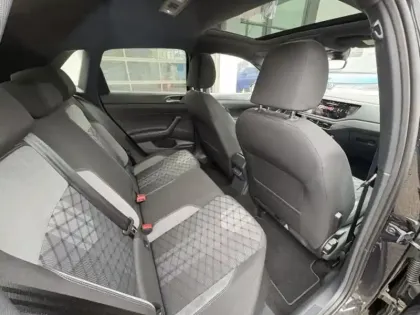 Photo 11 Volkswagen Polo Gén. VI Ph2 R-Line 5