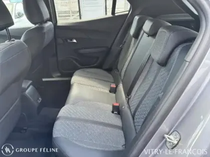 Photo 9 Peugeot 2008  1.2 Hybrid 145ch Allure e-DCS6