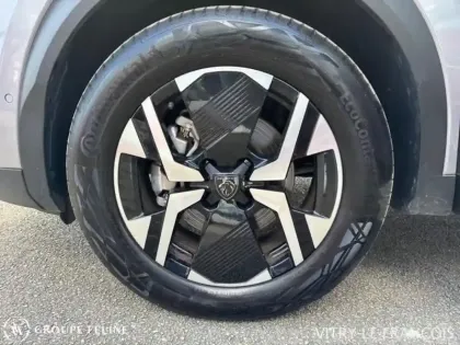 Photo 10 Peugeot 2008  1.2 Hybrid 145ch Allure e-DCS6