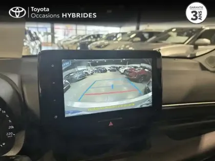 Photo 14 Toyota Yaris Gén. IV Ph1 NG Dynamic Business 5