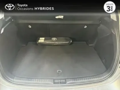 Photo 11 Toyota Yaris Gén. IV Ph1 NG Dynamic Business 5