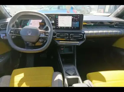 Photo 8 Renault 5 Gén. III Ph1 Iconic Cinq 