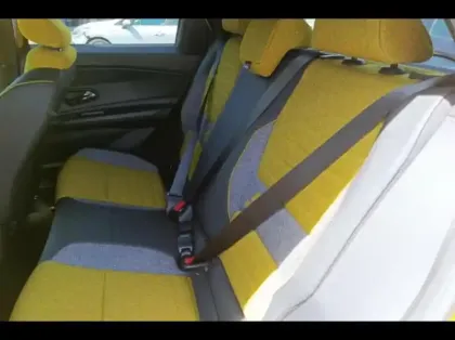 Photo 10 Renault 5 Gén. III Ph1 Iconic Cinq 