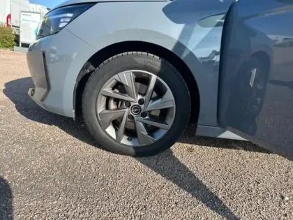 Photo 10 Opel Corsa Gén. VI Ph2 Edition 5